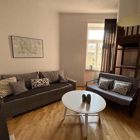 Downtown Apartment B Krakow Ngoại thất bức ảnh
