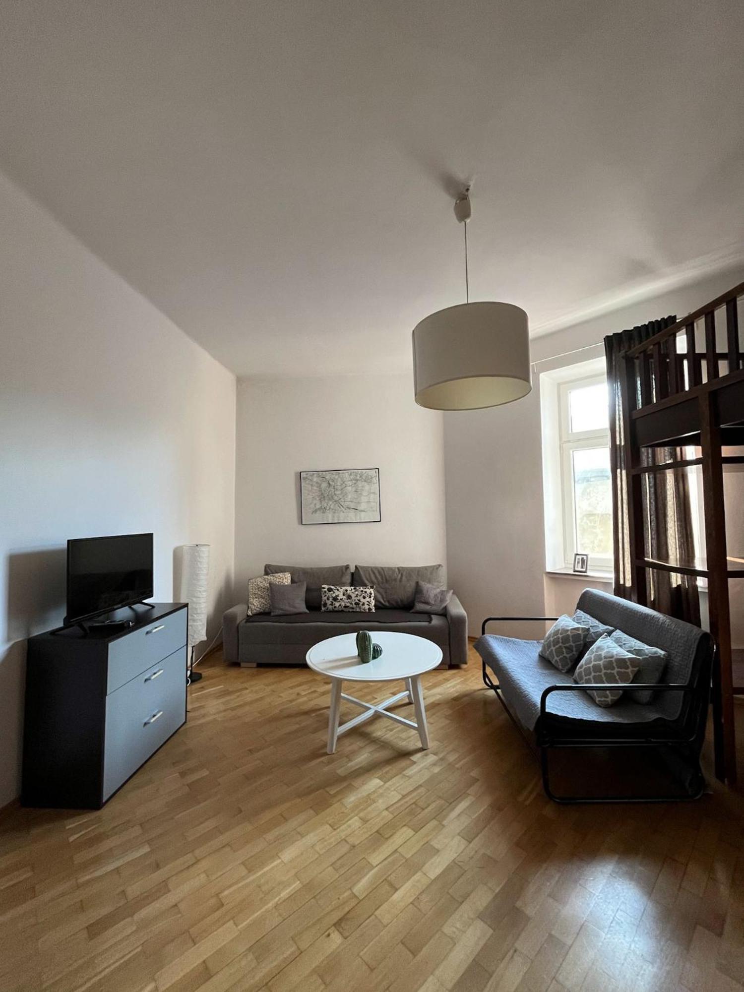 Downtown Apartment B Krakow Ngoại thất bức ảnh